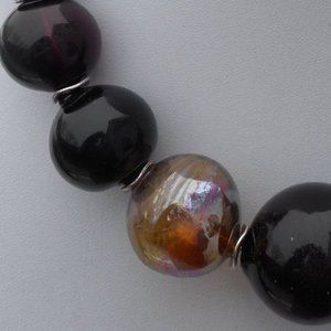 💥FINAL PRICE💥 Susan Hood "Odd Man Out" Lampwork Glass Bead Necklace & Earrings